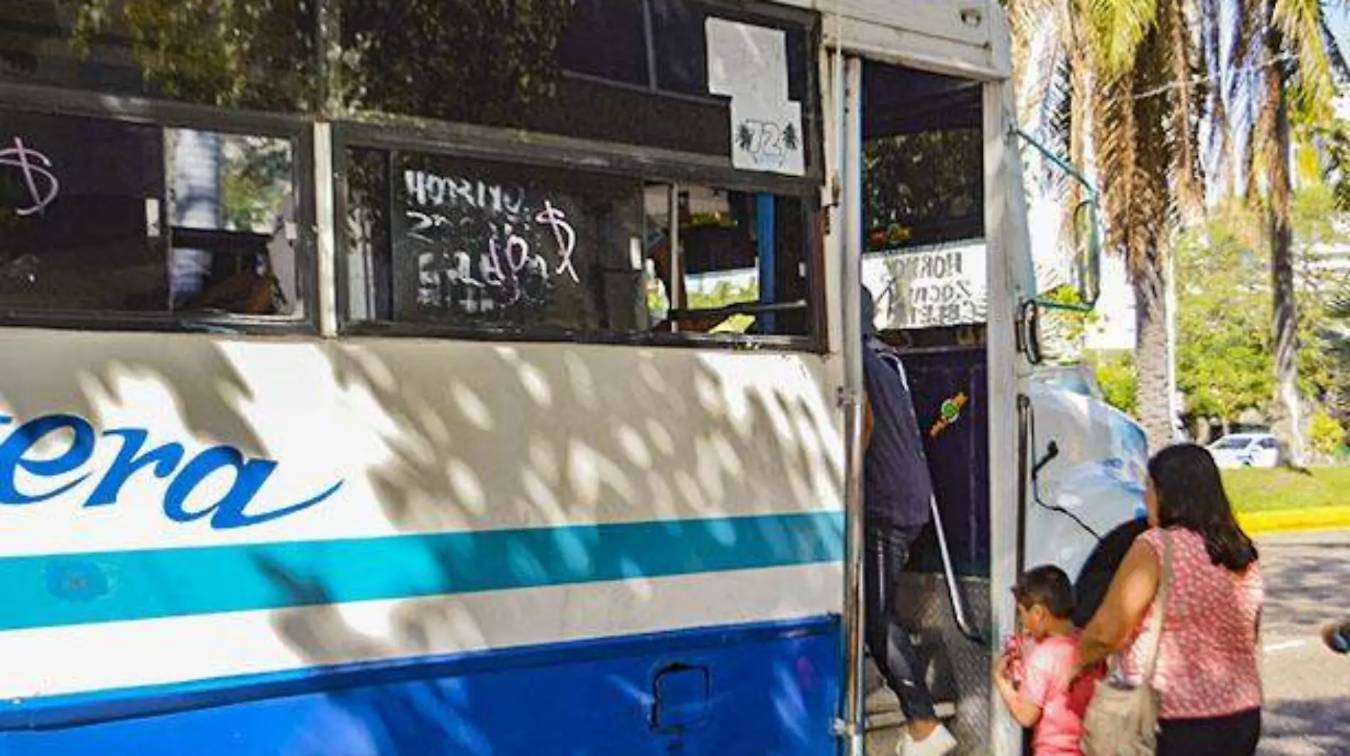 Acapulco - alza al pasaje en transporte público